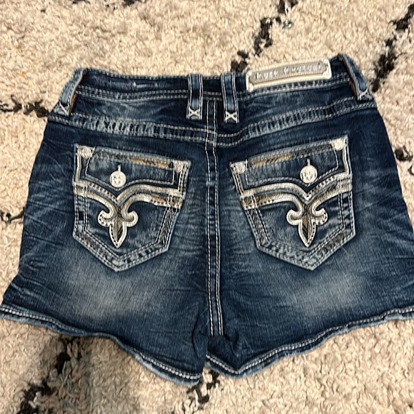 “Betty” rock revival shorts - Picture 2 of 3